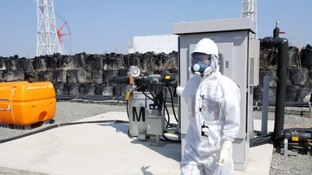 Spărtură apărută în acoperișul provizoriu al reactorului 1 al centralei nucleare de la Fukushima