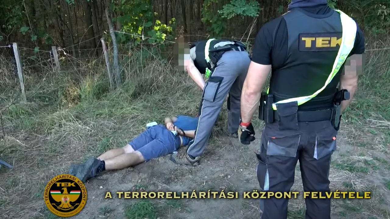 VIDEO | Un bărbat născut în Transilvania, care are și cetățenie ungară, condamnat la închisoare pentru terorism, a fost prins la o stână de oi. El era dispărut din martie